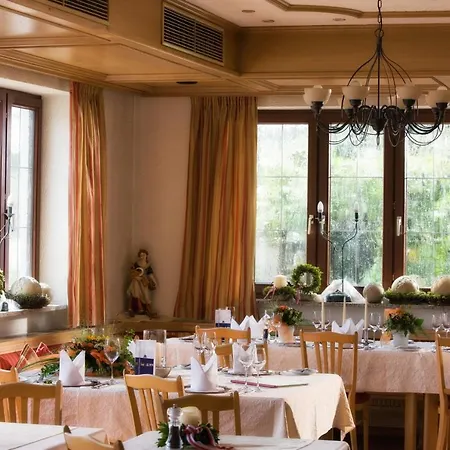 Hotel Und Restaurant Landshuter Hof